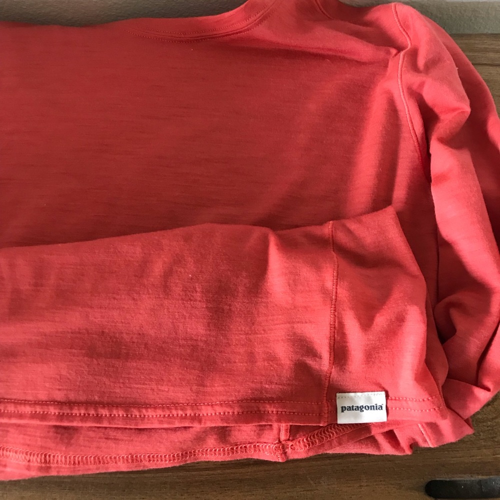 NWOT PATAGONIA 🏔 Long Sleeve Shirt in Coral - Picture 5 of 6
